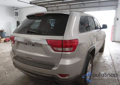 2013 Jeep Grand Cherokee Laredo z USA, uszkodzony, nr VIN 1C4RJFAG1DC620332